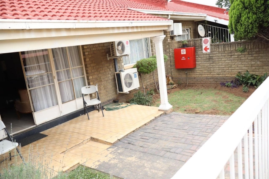 2 Bedroom Property for Sale in Rustenburg Central North West